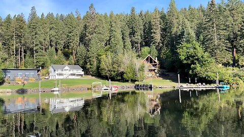 Morning BEAUTY down on the Lake - with Tom Numbers… 💙🕊🌲