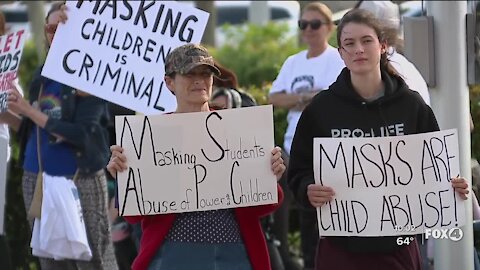 Anti-mask protestors kicked out of Collier County School Board Meeting