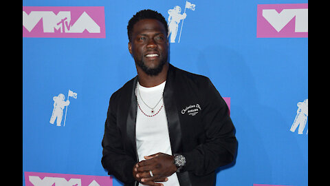 Kevin Hart purposefully does a bad job of changing his baby’s nappies
