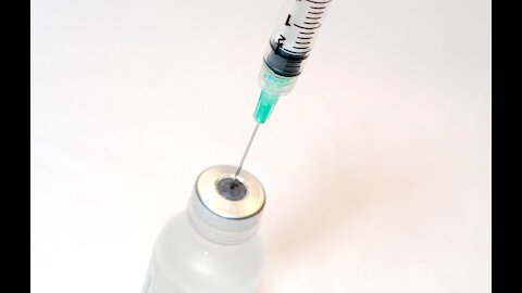 Ar tikrai valdžia gali prievarta skiepyti žmones? Vakcinos ir jų pasėkmės žmonių sveikatai