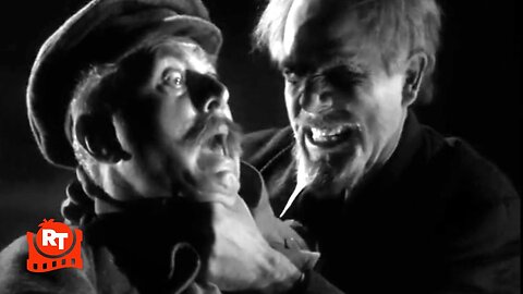 House of Dracula (1945) - Killer Vampire Chase Scene