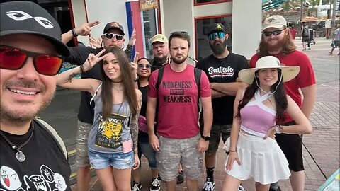 Geeks and Gamers live at Universal Studios