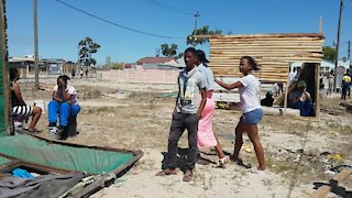 SOUTH AFRICA - Cape Town - Delft land invasion (Video) (GEL)