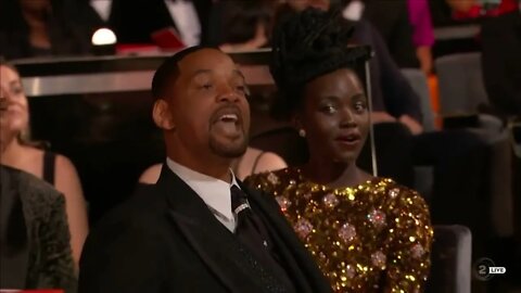 WILL SMITH SMACKS CHRIS ROCK AT THE OSCARS 2022 #willsmith #chrisrock #oscars2022 #oscarsincident