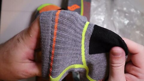 Saucony Performance Quarter Socks Review