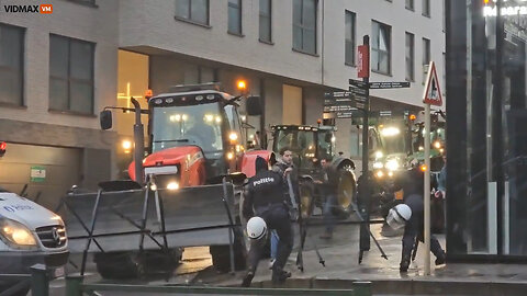 Farmers Go To War With Police Protecting The Elites In Brussels