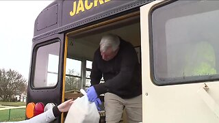 Three Rivers delivers meals to families at home
