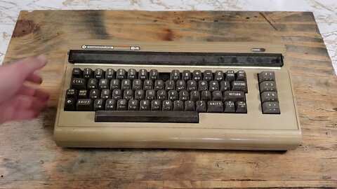 Commodore 64 tear down and test Part 1