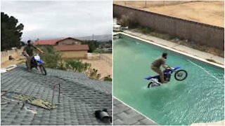 Plongeon dans une piscine... avec une moto!