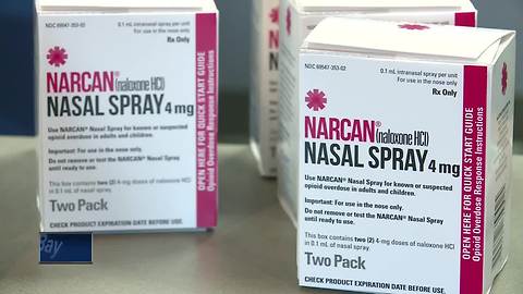 Green Bay Police receive donation to purchase Narcan
