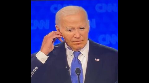 Does Joe Biden have an ear piece?