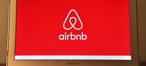 AirBnB apologizes for computer glitch - affecting accounts and bookings
