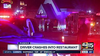 Driver dies after crashing into Phoenix restaurant