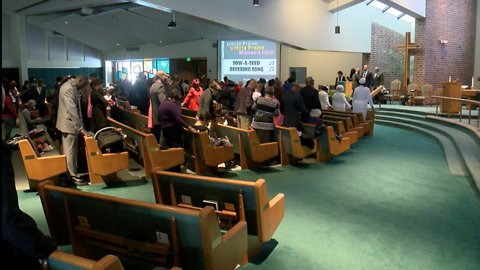 Denver church hosts worship ceremony to show solidarity with DPS teachers