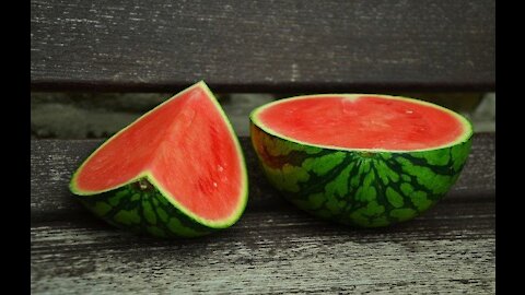 Enjoy watermelon cutting skills