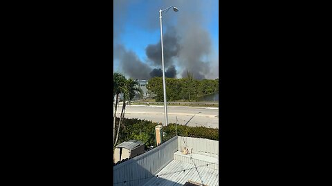 Large fire off Tamiami Trail #miami credit nmüller21