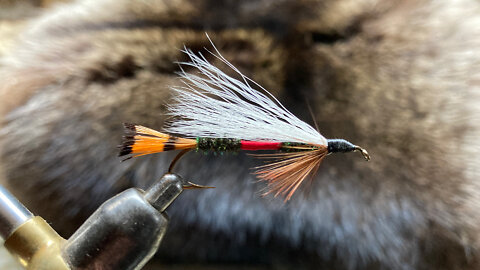Fly Tying Class Lesson #22 The Royal Coachman Bucktail