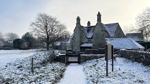 Snowy COTSWOLDS Village || Relaxing Winter Walk - English Countryside
