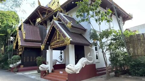 First trip to temples in Northern of thailand