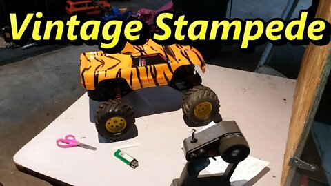 Vintage Traxxas Stampede in great shape