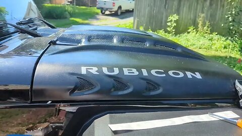 Check Out These Custom Rubicon Hood Decals!