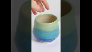 Making the ombre effect with Underglaze on a Mug - #Shorts