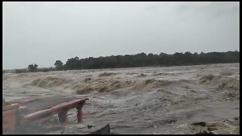 Huge flood 1 #flooded #floodwarning #youtubeshorts #shorts #Pureindia #2023watch full vedio