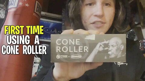 SESH #103: FIRST TIME ROLLING FROM A CONE ROLLER! | MIKE TYSON CONE ROLLER & ROLLING PAPER REVIEW