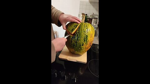 How to cook an oil pumpkin and have a great tasting creamy soup