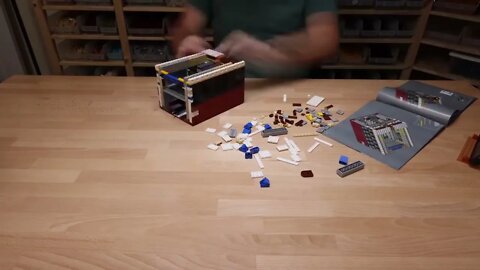Building the LEGO Titanic in 10 minutes!