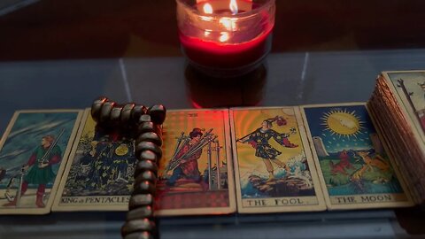 Universal Tarot Reading - Keep on the Move and Victory is Yours!
