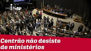 Centrão quer fazer o governo sangrar