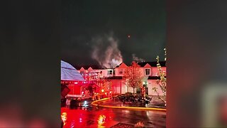 Fire breaks out at apartment complex
