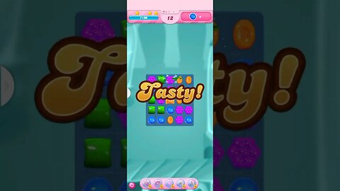 Candy Crush Saga Game Play