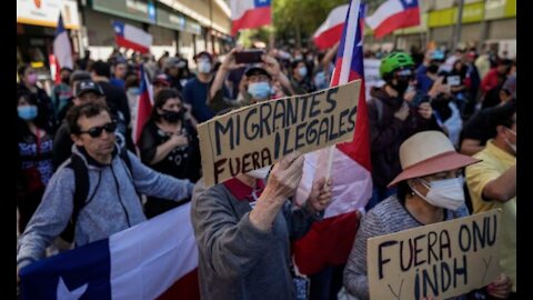 Marchas anti y proinmigración en Chile ante crisis migratoria en el norte