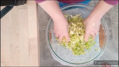 How to Easily Make Sauerkraut