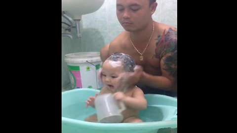 Baby Massage and Shampoo by Dad