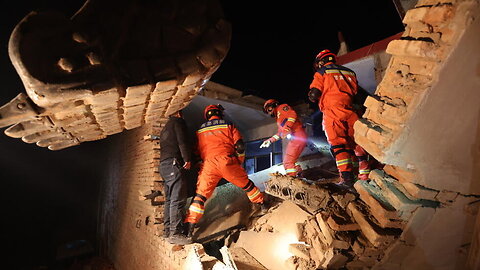 China earthquake: Latest - At least 118 killed in quake in northwest China