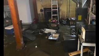 Flood victims still begging for help nearly one month later