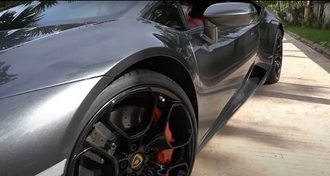Lamborghini Huracan review