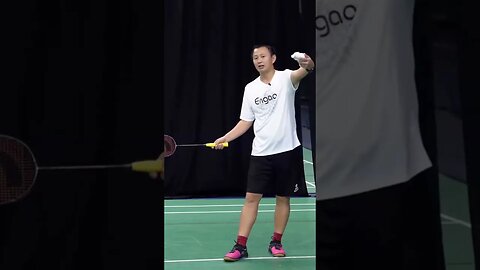 Defending the Smash Shot in Badminton - Coach Hendry Winarto #shorts