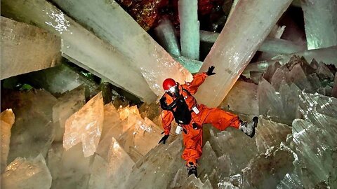 Ancient Discovery - Gigantic Cave Crystals With 50,000 Year Old Microbes Living In Them