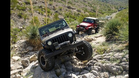 Jeeps On Buggy Trails! Extreme 4x4 Action And Rock Crawling! and broken parts