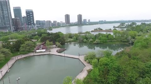 Drone captures phenomenal aerial images of Toronto coast