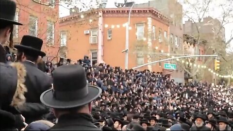 Thousands escort King against Zionism Satmar Rabbi Zalman leib Teitelbaum, Brooklyn NY, Nov. 17/ '19