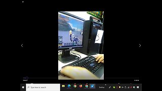 I filmed a gamer playing Roblox video 2, flip phone footage