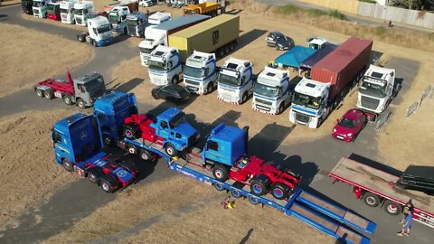 R.T. Keedwell With Some Classics Trucks Arriving & Unloading - Welsh Drones