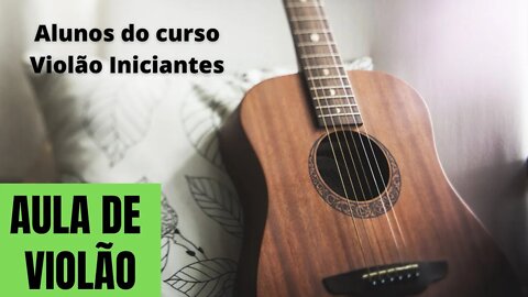 Aula de Violão com alunos do curso Rafa e Jonas