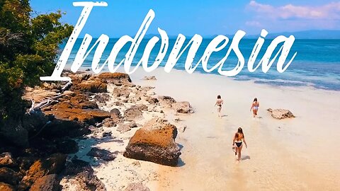 KOMODO BOAT TOUR DAY 1 || INDONESIA VLOG || DRONE