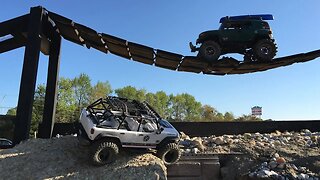 Dual Motor SCX10 Tackles The New Trail Course At Debbie's RC World